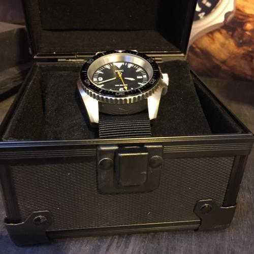 MWC Protective Travel Watch Box  (Also ideal for storing any small and Delicate items)