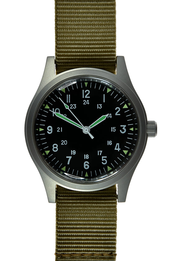 GG-W-113 U.S 1960s Pattern Military Watch with Shatter and Scratch Resistant Sapphire Box Crystal (automatic)